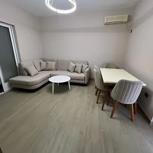 Large Vlorë